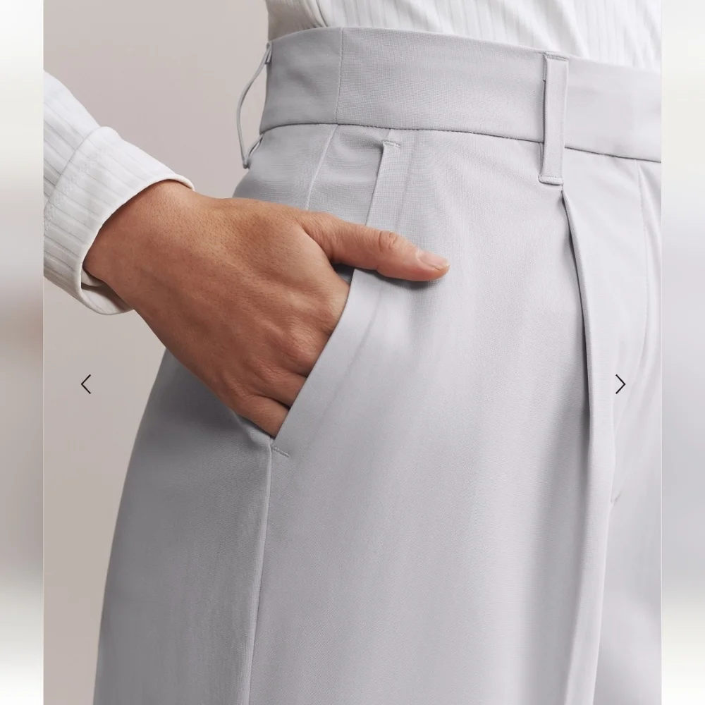 NWT Rhone Commuter Pleated Grey Trouser Pants Flex Knit Women's‎ Size 12